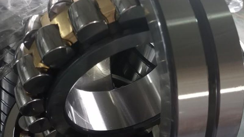 滚珠丝杠润滑脂选型：关键因素与误区解析**